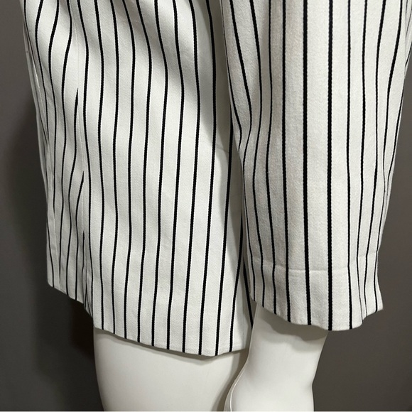 ⭐️Chaps White & Black Striped 100% Cotton Button Front Blazer / Jacket S… - Picture 5 of 9